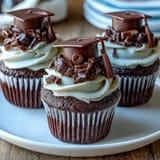 Simple Graduation Cupcakes Cap Toppers