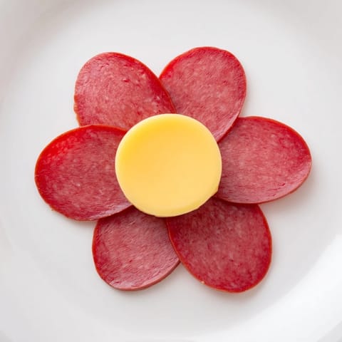 Tudor Rose Salami Cheese #31